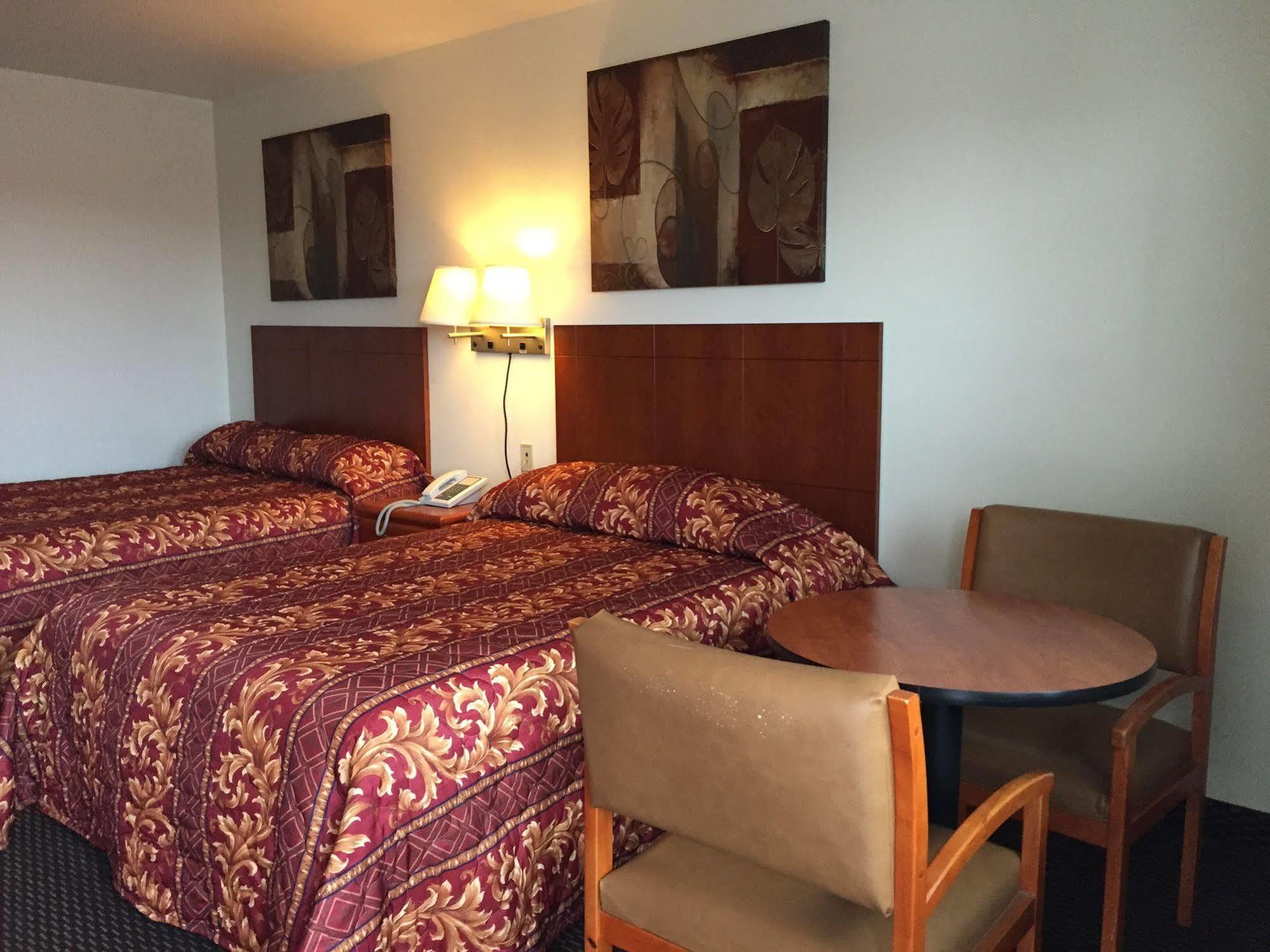 Royal Inn Motel Watertown Esterno foto